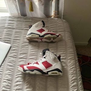 Jordan retro 6 Carmines Size 11.5